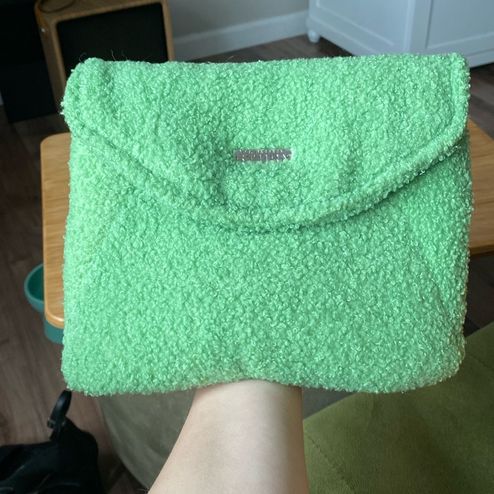 Dr. Barbara Sturm Fuzzy Green Cosmetics Bag NWOT